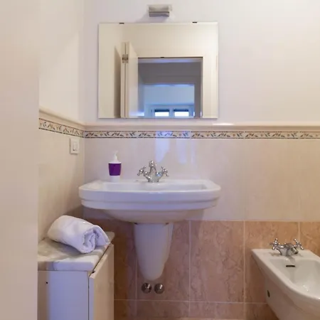 Roma 24 - Affitti Brevi Italia *